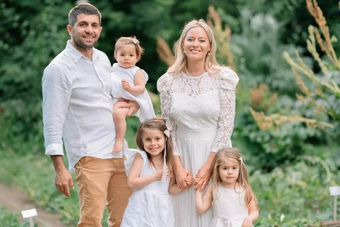 Laura Cosoi are o familie minunată. Foto: social media