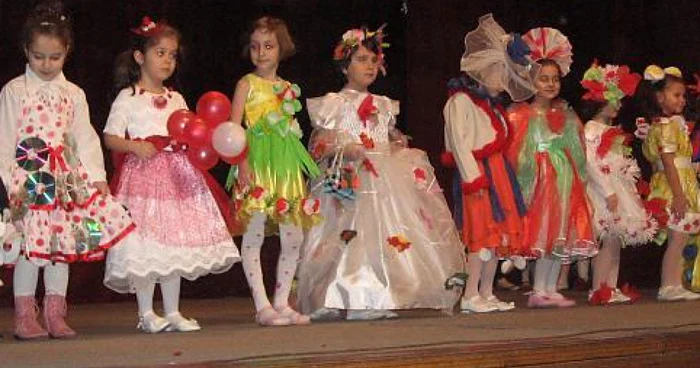 Copiii s-au pregătit intens pentru trei zile de spectacol