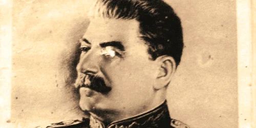 Portretul lui Stalin a fost găurit de Pavel Trofim