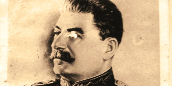 Portretul lui Stalin a fost găurit de Pavel Trofim