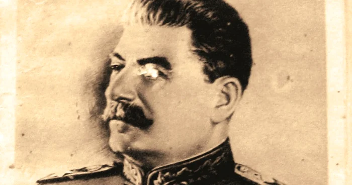 Portretul lui Stalin a fost găurit de Pavel Trofim