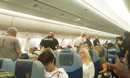 avion 14621365 jpeg