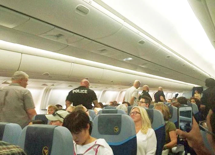 La bordul avionului se aflau 459 de pasagerifoto: arhiva personală