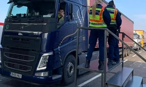soferi camion la intrarea in tara jpeg