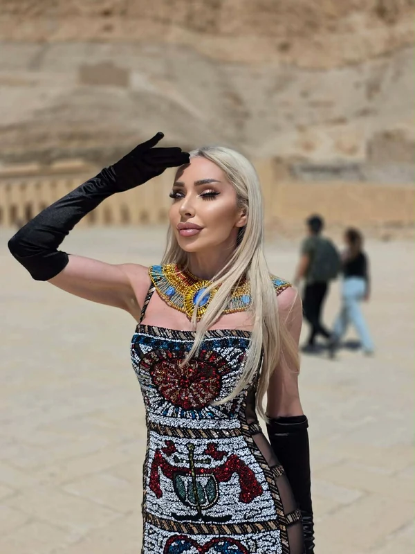 Sonia Trifan, ședință foto la Luxor foto: arhiva personală