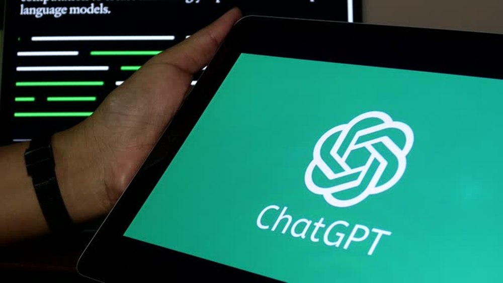 Utilizatorii ChatGPT ar putea accesa conţinut pentru adulţi pe platformă. Anunțul făcut de Sam Altman