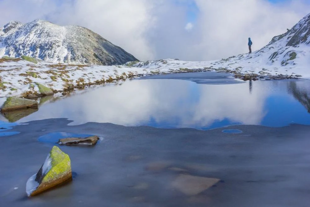 Pe urmele ghețarilor care au acoperit Carpații. Locurile din România unde glaciațiunile au lăsat urme spectaculoase
