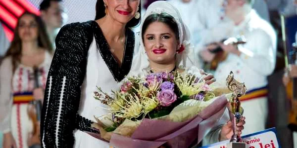 vedeta populara simona alexandru foto tvr 1