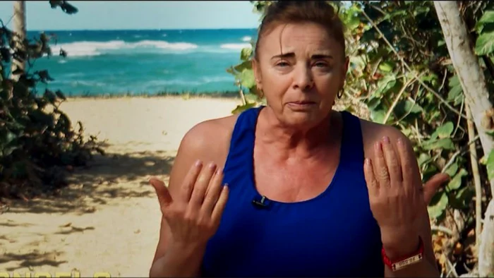 Angela este agent de vânzări în Târgu Mureș