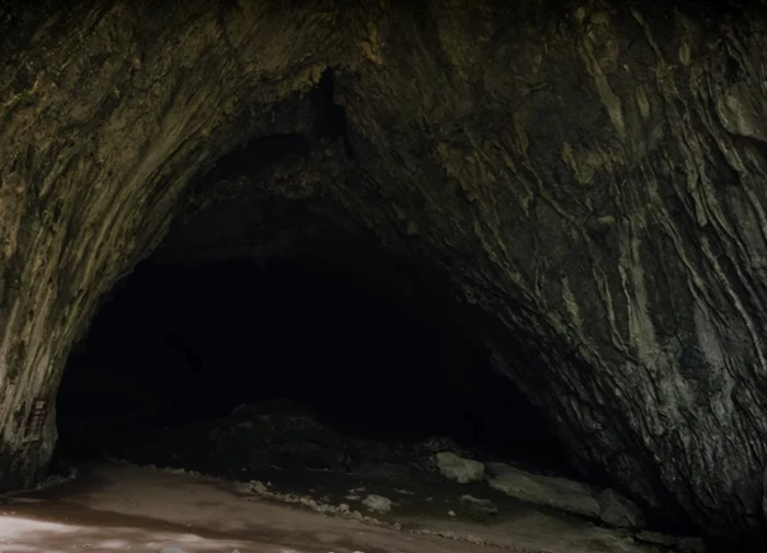 Peștera Meziad are o vechime de 10 milioane de ani / captură: YouTube