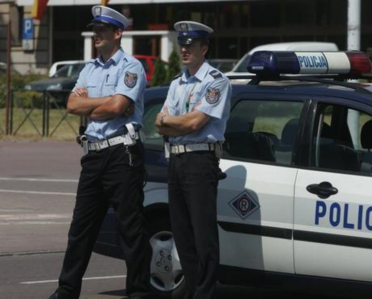 Polonia confiscă clădirea liceului rus din Varşovia: „A fost ocupată ilegal“