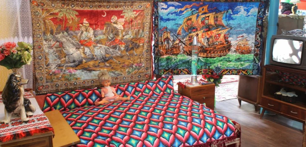 România nu vrea cultură sau educație. Vrea doar decoruri