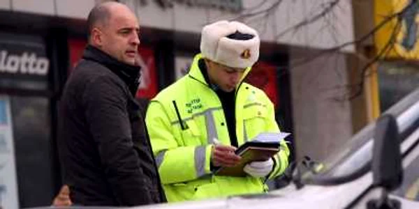 Justiţia va anula amenzile aplicate de poliţiştii comunitari, dar îi va obliga să plătească şi cheltuielile de judecată Foto:Bogdan Dimofte 
