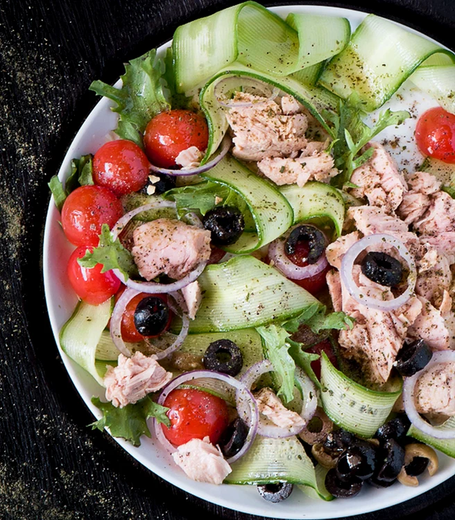 salata cu ton jpeg