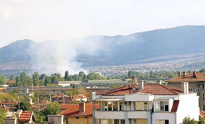 
    Explozia a cutremurat satul vecin  