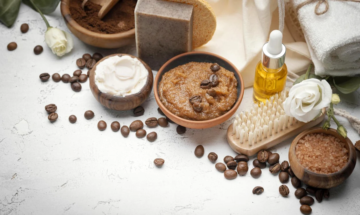 Cum să folosești zațul de cafea pentru a avea un scalp sănătos / Foto: Freepik