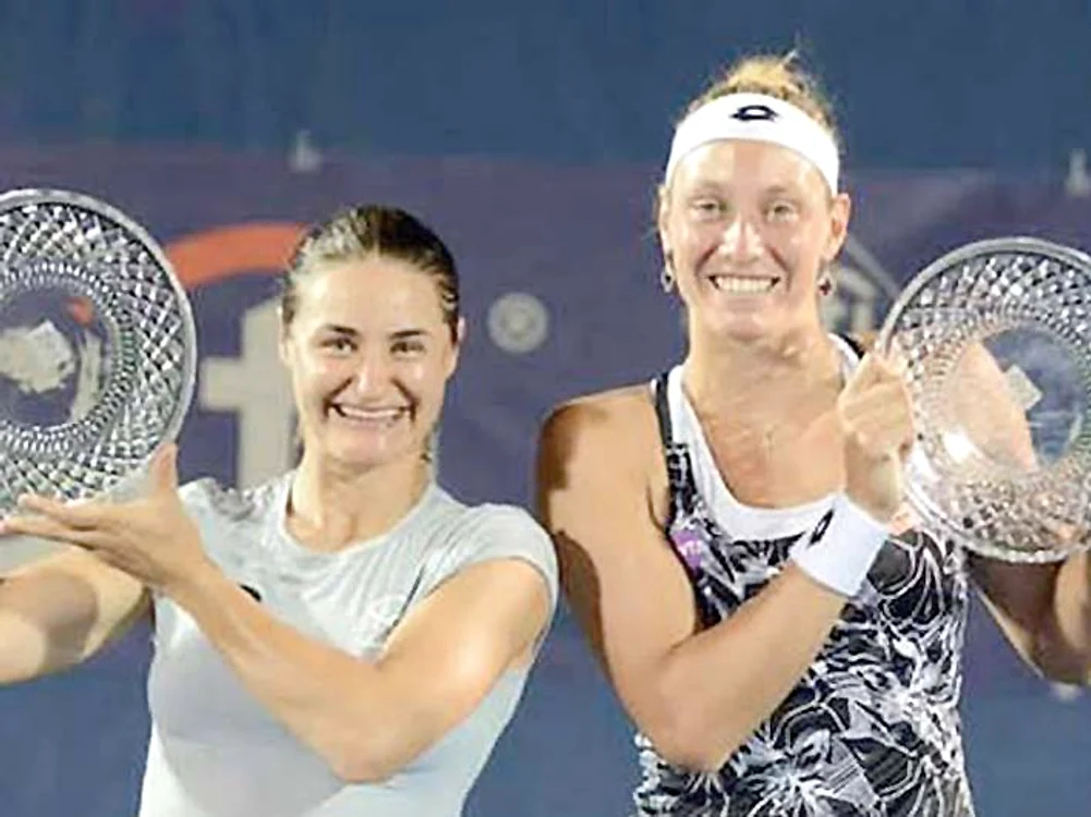 Monica Niculescu şi  Yanina Wickmayer  s-au impus la Washington