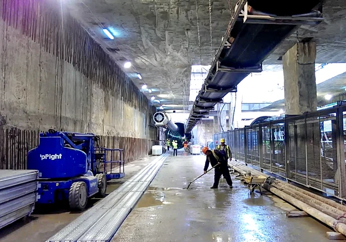 
    Potrivit ministrului Transporturilor cârtițele nu mai au de săpat la magistrala V de metrou decât în zona Eroilor  