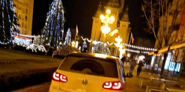 Şofer în Piaţa Victoriei din Timişoara FOTO Ziua de Vest