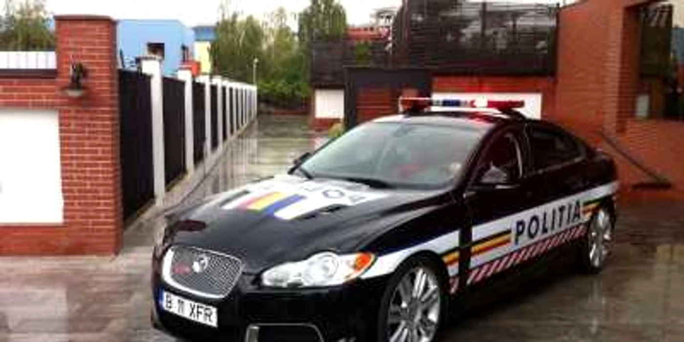 Secția de Poliţie Autostrăzi va intra în posesia unui nou autoturism: un Jaguar XFR