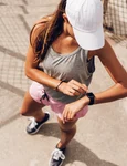 femeie care face sport jpg