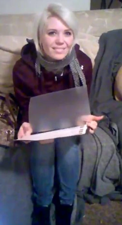 Iubitul femeii i-a dăruit dovada infidelității ei