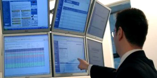 Pentru a putea lista BVB, acţionarii au aprobat adoptarea unor modificari ale Actului Constitutiv