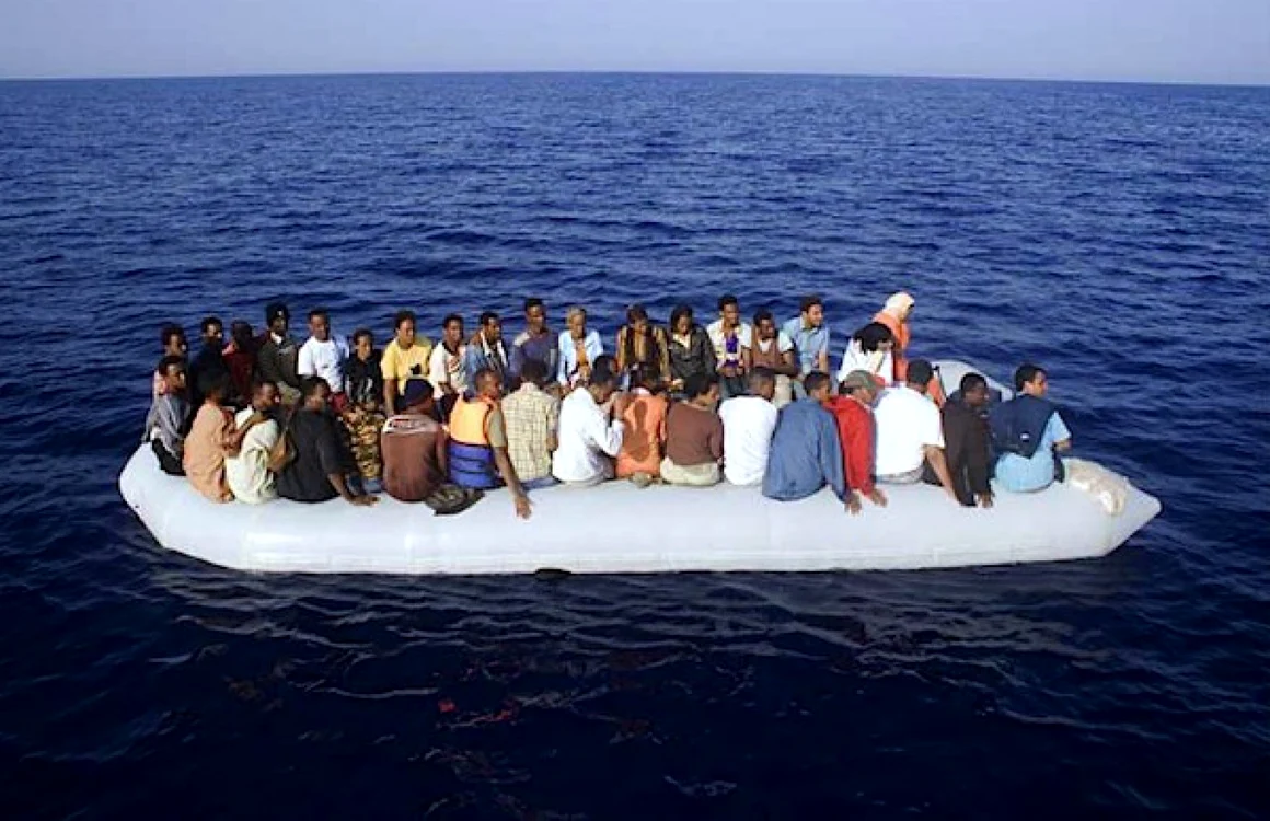 Refugiaţi în apropiere de coastele Greciei FOTO worldbulletin.net