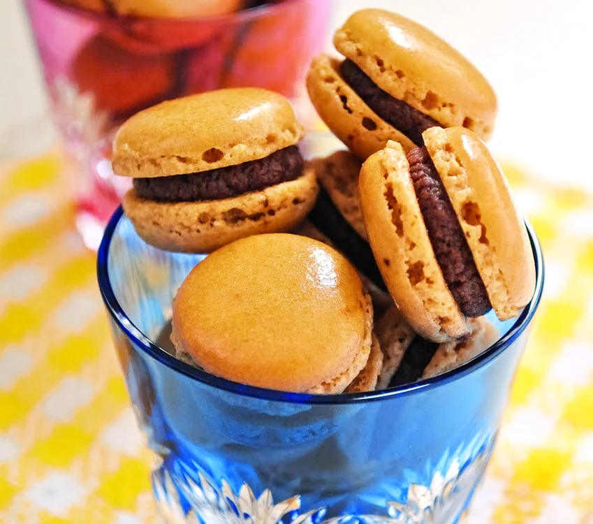 macarons cu cacao jpeg
