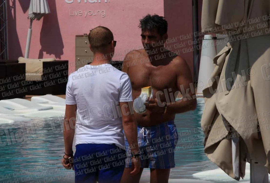 Marcel Toader la piscină (Foto: Brigada Diverse)