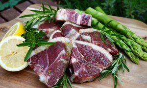 lamb steak 3406866 1280 jpg