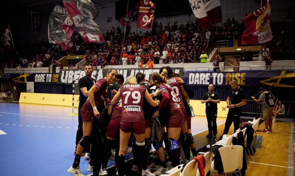 Handbalistele de la Rapid au suferit prima înfrângere în Liga Campionilor. Nemțoaicele au defilat pe teren