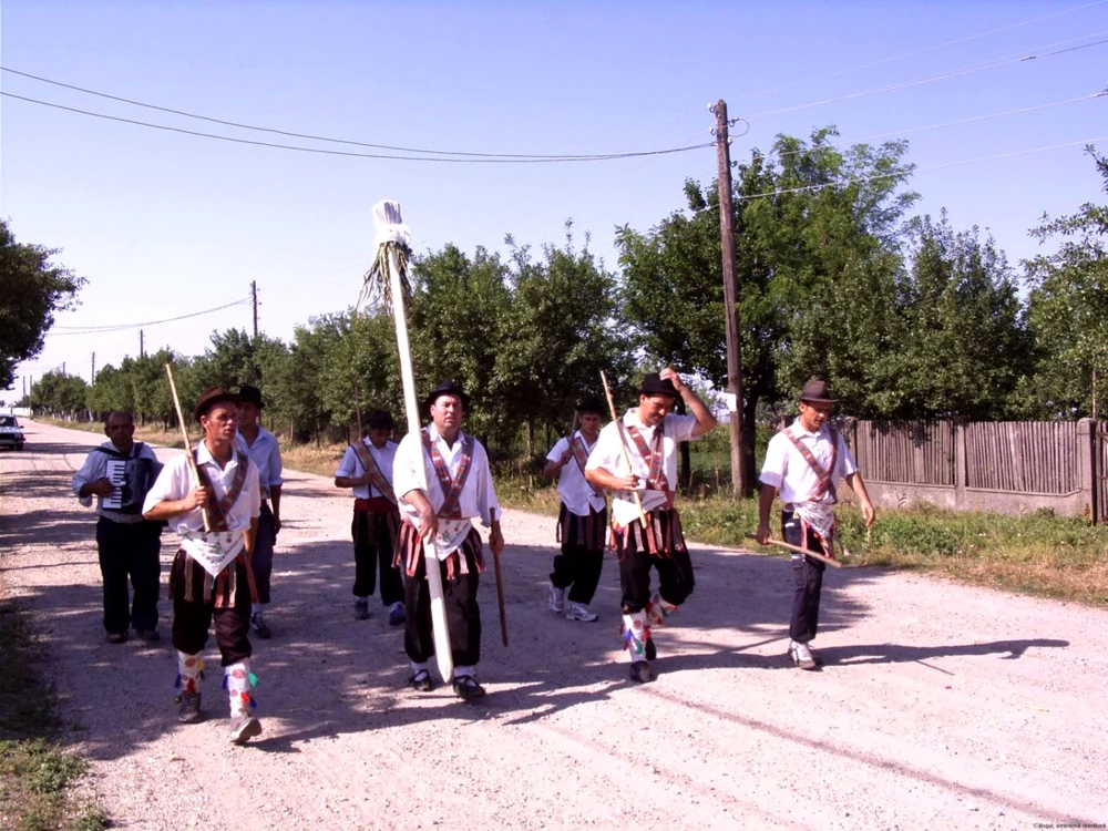 calusarii - foto calus.cimec.ro