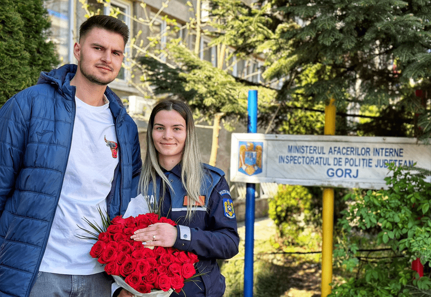 Cerere în căsătorie, în fața Poliției. Cine a făcut propunerea de infarct 