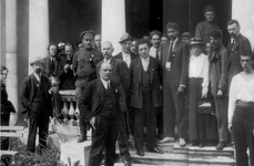 Scindarea mişcării socialiste româneşti în anii 1920 1921  Angajamentul de afiliere la Comintern semnat la Moscova jpeg