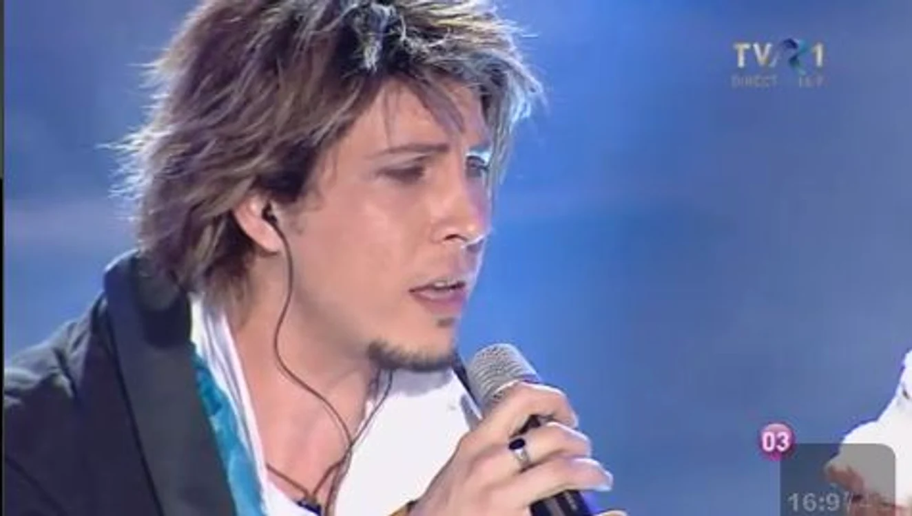 Tudor Turcu pe scena Eurovision 2015 România