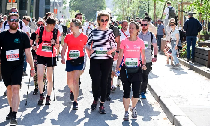 Regina Mathilde a Belgiei la maratonul de la Bruxelles   pagina oficiala (1) jpg