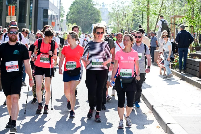 Regina Mathilde a Belgiei la maratonul de la Bruxelles   pagina oficiala (1) jpg