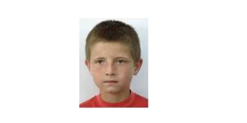 Dacă îl vedeți, sunați de urgență la Poliție!