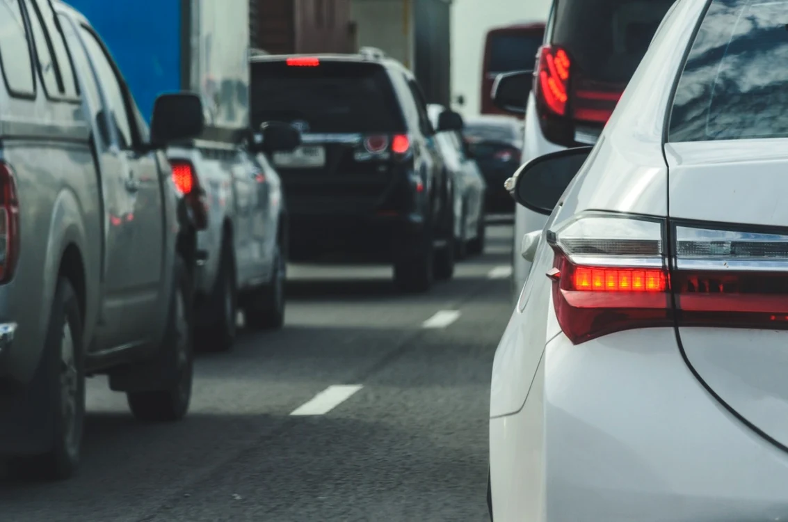 Posturile recensământului circulaţiei rutiere sunt amplasate pe autostrăzi, drumuri naţionale şi judeţene. Foto: shutterstock