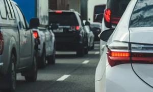trafic autostrada aglomeratie foto shutterstock