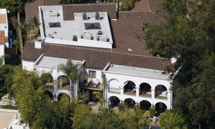 hilary duff toluca lake mansion jpeg