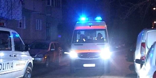 Ambulanţa a ajuns la faţa locului