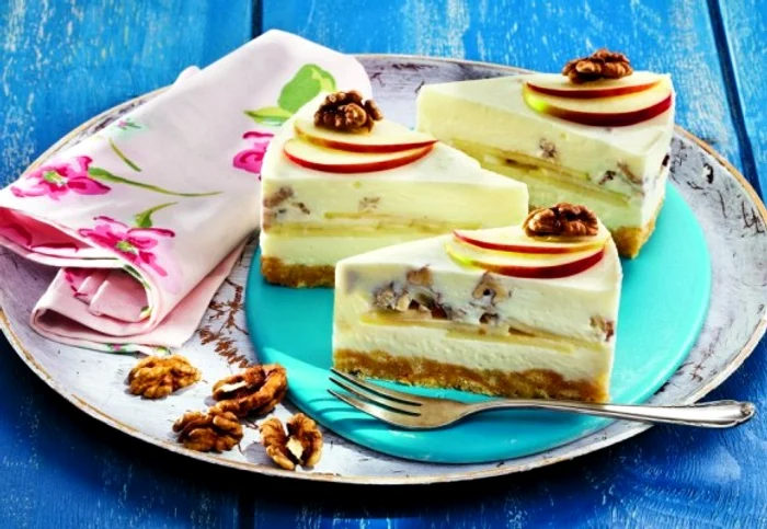 
    Un tort absolut delicios, care va fi o surpriza placuta pentru sarbatoritclickpoftabuna.ro  