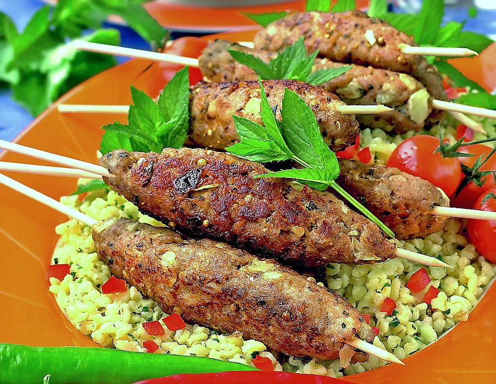 kebab de miel cu sos de menta jpeg