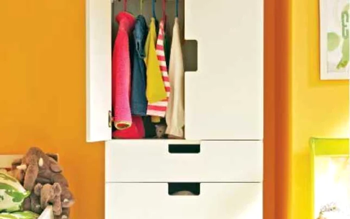 Stuva  ll Dulăpior pentru camera copilului Preţ: 485 de lei, Ikea