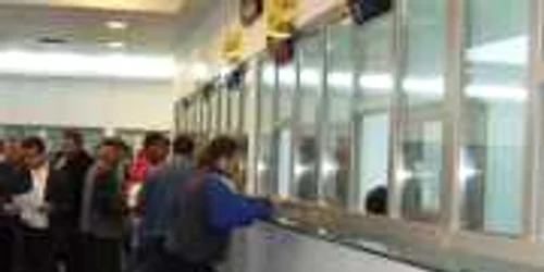 Neamţ: Paşapoarte şi permise eliberate la mall
