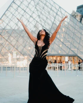 Kelly Rowland la evenimentul Lancome de la Luvru, în cadrul Paris Fashion Week. FOTO: Instagram