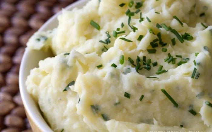 Nu mai folosi blenderul când faci piure, îi strici textura.