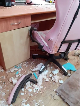 obiect cazut din senin peste casa unei familii din huendoara foto isu hunedoara